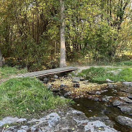 Mezi Krumlovem A Lipnem * Chvalšiny